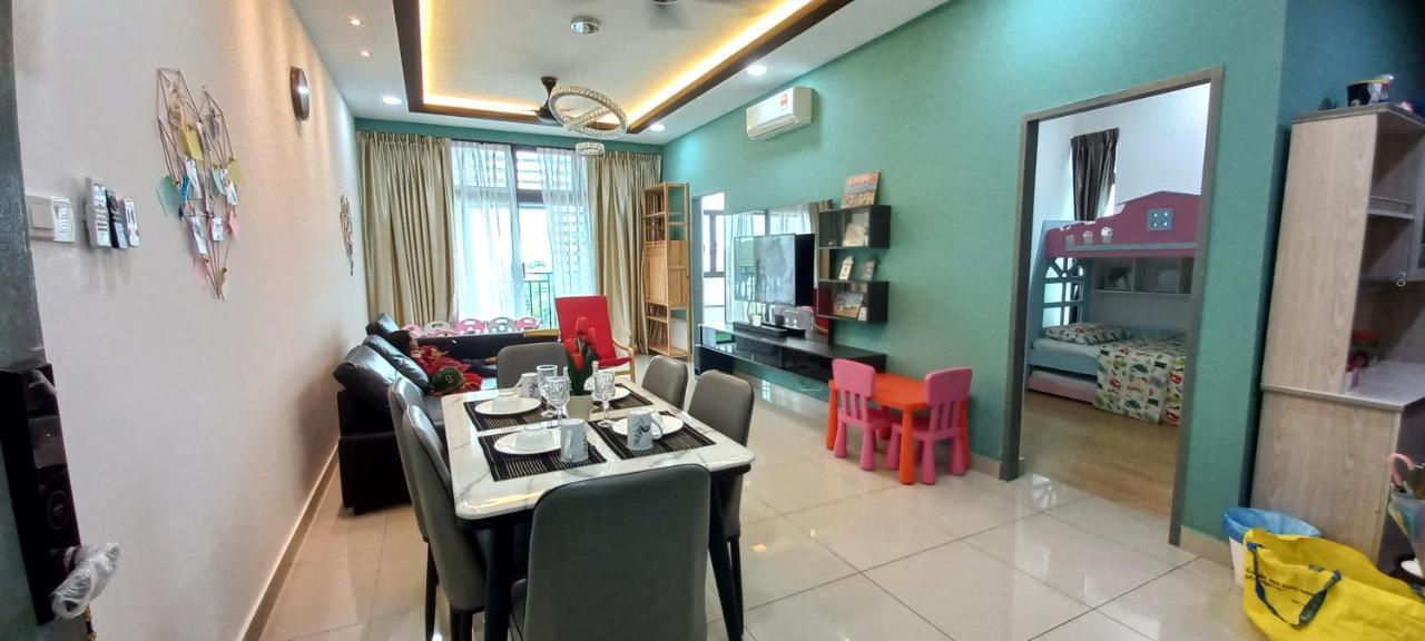 Dizad Staycation Citywoods Homestay Hsa Netflix Apartment *